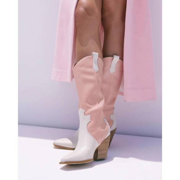 NEW BILLINI claudette boot in pink - Picture 3 of 5